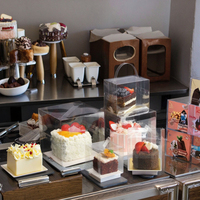 Boîte à desserts en plastique transparente de qualité supérieure avec poignée de transport facile Portable pour les fêtes de cadeaux