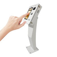 Machine de commande tactile sur pied pour extérieur de 15,6 pouces avec écran K Base, caméra, microphone, kiosque en libre-service pour restaurant