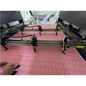 เครื่องตัดเลเซอร์ CO2 แบบสี่หัว 170W พร้อมระบบป้อนผ้าอัตโนมัติ สำหรับงานพิมพ์หรือปักผ้า พร้อมกล้องอุตสาหกรรม Hikvision - Product Image 3