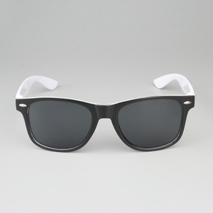 Gafas de sol con logotipo personalizado, gafas de sol cuadradas de lujo blancas para mujer, gafas de sol de transferencia térmica para hombre 2024, gafas para mujer - Product Image 3