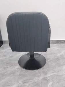 Sillón de Barbería con Base de Titanio Negro, Respaldo de Fibra de Vidrio, Color Personalizable, Logotipo, Bomba Hidráulica Resistente, Plegable, Tapizado en PU - Product Image 5