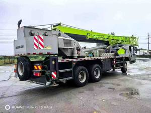 Grue sur chenilles d'occasion Zoomlion ZTC250V 25 tonnes 2012, flèche télescopique hydraulique, moteur, boîte de vitesses - Product Image 3