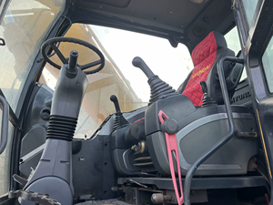 Excavadora de ruedas Hyundai en buen estado hecha en Corea original a la venta Hyundai 210w-9 Excavadora de ruedas Hyundai usada en el R210w-9 - Product Image 4