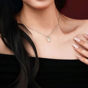 Dylam Joyería Fina de Moda, Cadena de Plata 925 con Zirconia 5A, Collares con Colgante de Palabra China que Significa Enriquecerse para Mujer - Product Image 3