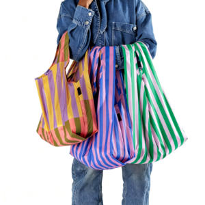 カスタマイズ可能 エコ 防水 折りたたみ式 プレミアム 市場向け リサイクル ビーチ ストライプ柄 ナイロン製 再利用可能 ショッピング カスタム トートバッグ - Product Image 1