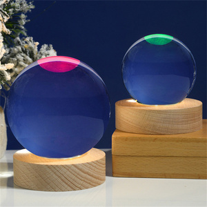 2023 nuevo diseño caliente <span class=keywords><strong>precio</strong></span> de fábrica cambio colorido 3D Led bola de cristal brillante luz nocturna con Base de madera - Product Image 3