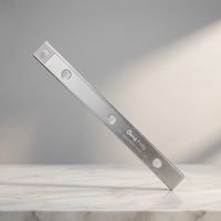 Lampes d'armoire intérieures modernes à LED rechargeables par USB, magnétiques, murales, à intensité variable, avec détecteur de mouvement, en verre dépoli et alliage d'aluminium