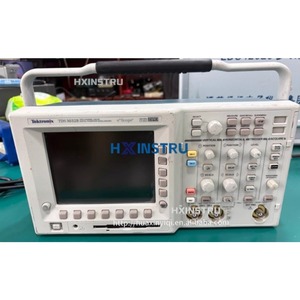 Oscilloscope numérique à phosphore Tektronix DPO3032, 2 canaux, 300 MHz, 2,5 GS/S H - Product Image 1