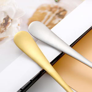 Pelle à gâteau en acier inoxydable 304 de qualité alimentaire avec bord dentelé pour une découpe et un service sans effort - Product Image 1