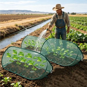 Ensemble de protection pliable et portable pour plantes, 7 pièces : 1 filet de protection + 6 piquets de fixation au sol pour la prévention des oiseaux et des insectes dans le jardin - Product Image 2