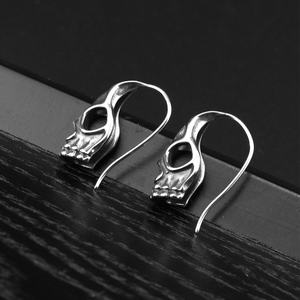 Pendientes de Aro con Forma de Calavera Personalizados de Acero Inoxidable 316L, Venta Directa de Fábrica, OEM ODM, Joyería de Moda - Product Image 4