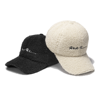 Gorra de Béisbol de Piel de Cordero Personalizada de la Mejor Calidad Yukaihe / Gorro de Invierno Grueso y Moderno para Mujer / Gorra Deportiva Cálida para Invierno