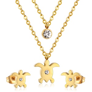 Parures de bijoux en gros mignonnes en acier inoxydable : collier et boucles d'oreilles au design de collier à double chaîne - Product Image 1