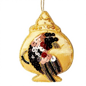 Ornements de Noël personnalisés faits main et écologiques, brodés sur tissu, avec des motifs de chameau, hippocampe, fleurs et oiseaux - Product Image 1