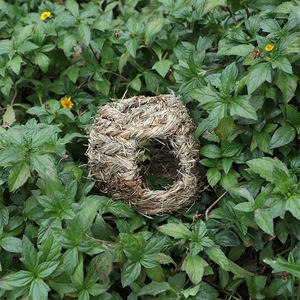 Straw Woven Bird Nest Medium Size Handmade <b>Outdoor</b> Garden Ornament <b>Tree</b> Mount Irregular Shape - Product Image 1
