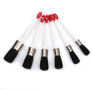 Pinceaux ronds économiques avec manche en plastique à queue rouge pour la peinture laquée à base d'alkyde ou de solvant - Product Image 1