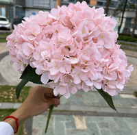 Vente en gros de haute qualité 5 têtes d'hortensia Real Touch fleur artificielle hortensia arrangement de fleurs pour la décoration de mariage