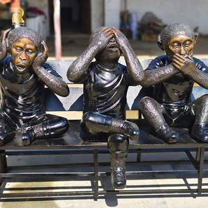 Scultura di Scimmia in Bronzo a Grandezza Naturale MILY, Decorazione in Rame e Ottone Fuso - Product Image 2