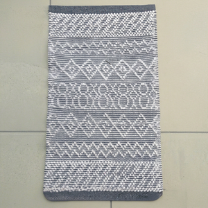 Tapis d'extérieur moderne géométrique gris et blanc en laine tissée, lavable, réversible, antidérapant, à poils plats, pour entrée de porte - Product Image 1