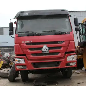 Iyi hizmet ve en iyi fiyat 371hp ve 420hp Sinotruck HOWO A7 6x4 satılık traktör kamyonlar
