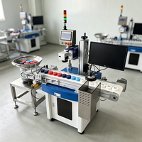 Système de marquage laser UV à alimentation automatique avec contrôle visuel et rejet des défauts pour les bouchons de bouteilles en plastique et en métal
