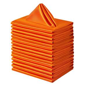 Serviettes de St. Patrick en satin de trèfle de fournisseur d'assurance commerciale, vert irlandais pour la décoration de fête de pub et de festival - Product Image 1