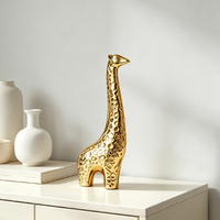 Figurine de girafe en céramique plaquée or, ornement de table moderne et luxueux pour le salon, étagère, décoration de la maison, cadeau