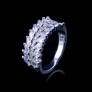 Anello da Donna a Doppia Fila, Design Semplice e Largo, Accessorio per Mani da Indossare Ogni Giorno - Product Image 2