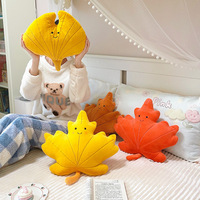 Nouvelle Arrivée Automne : Peluche Feuille d'Érable et Feuille de Ginkgo 31-50cm, Rembourrée en Éponge, Coussin Confortable, Pendentif Mural pour la Maison, Poupée d'Anniversaire