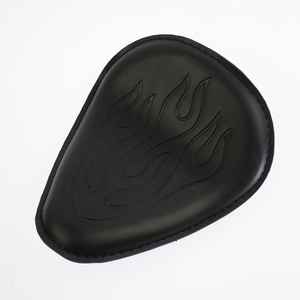 HCMOTORKU Siège de <span class=keywords><strong>selle</strong></span> <span class=keywords><strong>SOLO</strong></span> en cuir de flamme marron/noir pour Harley <span class=keywords><strong>Sportster</strong></span> XL 883 48 1200 fer pour Honda - Product Image 3