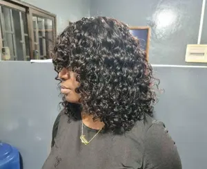 最畅销的处女发束杰里卷曲编织发型巴西黑人女性卷发延伸