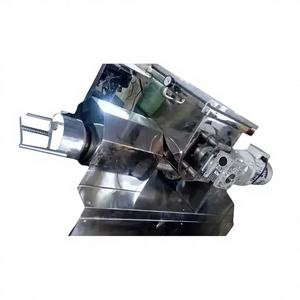 Machine à extruder les légumes automatique en acier inoxydable électrique avec moteur, capacité de 50 kg/h, faible coût d'entretien - Product Image 1