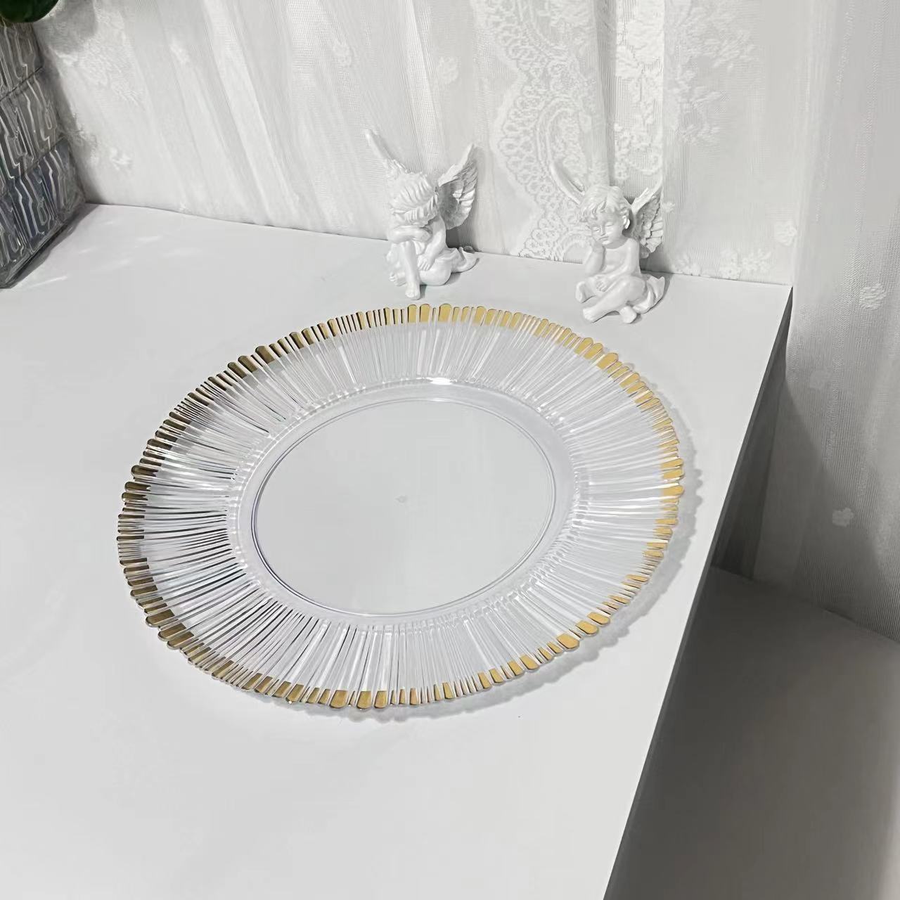 Transparent avec bordure dorée