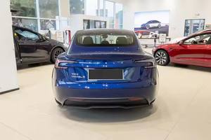 <span class=keywords><strong>Tesla</strong></span> Model 3 AWD RWD Sedán <span class=keywords><strong>Familiar</strong></span> Asientos Traseros Espaciosos Suspensión Suave Eléctrico Usado EV Automático Volante a la Izquierda Neumáticos R19 - Product Image 6