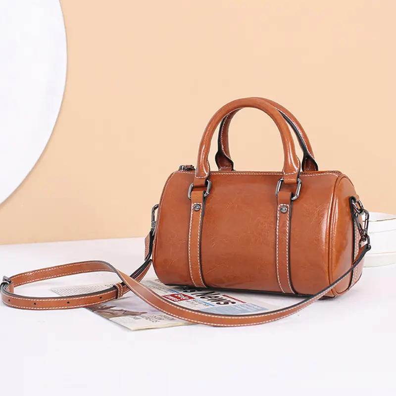 Oil Wax Cowhide Handbag 2022 New Trendy Womens Crossbody Handbag Boston Pillow Bag Genuine Leather Handbag