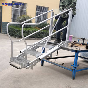 Échelle mobile à trois/quatre/cinq marches, escalier pliant pétrochimique avec cage de sécurité pour le chargement, portique de chargement sur patins - Product Image 4