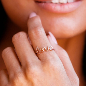 Anello decorativo con motivo a lettere in stile coreano, ornamento semplice da abbinare ogni giorno per le donne - Product Image 2