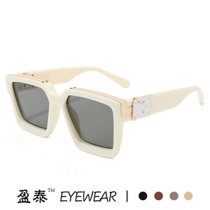 Gafas de Sol Yingtai con Marco Cuadrado, Protección UV400, PC, Unisex, Estilo Urbano y Moderno - Product Image 4