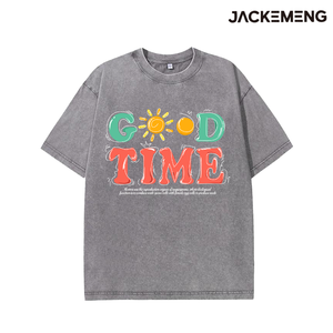 T-shirt Oversize Verde G/O/D con Stampa Cartone Animato Sole Rosso al Centro e Stampa Piccola con Citazione Botanica Fine-print sul Fondo T/I/M/E USA - Product Image 5