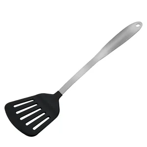 Schlitz Turner mit Edelstahl Nylon Turner Küchen zubehör Nylon Utensil Turner Chef Küchengeräte