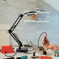 Lampe de table loupe 5X 10X avec lampe loupe haute vision éclairée par 72 LED avec pince pour lire le travail de près