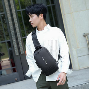 Bolso de Pecho para Hombre, Negro, Anti-Robo, con Puerto USB, Gran Capacidad, para Uso Diario, Primavera 2025 - Product Image 4