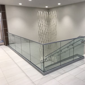 Balustrade en verre en <span class=keywords><strong>U</strong></span> minimaliste pour maison, verre trempé à vue complète avec installation facile - Product Image 3