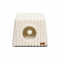 Maison pour chat en velours côtelé semi-fermée, tanière douillette pour chat, rembourrage en coton PP chaud, housse amovible et lavable, antidérapante, vente en gros OEM, jouet pompon