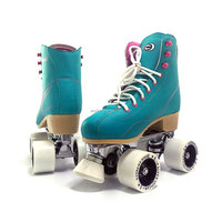 Patins élégants Patins à roulettes Patins souples Quad pour le divertissement à la patinoire intérieure