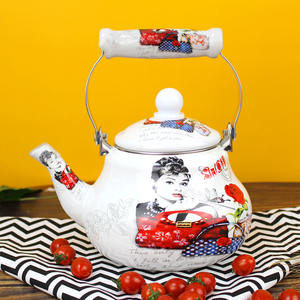 Caffettiera Turca in Smalto WUJO con Bordo in Acciaio Inox e Decorazione Completa - Product Image 4