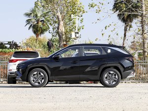 Auto Usata Hyundai <span class=keywords><strong>Tucson</strong></span> 2025 <span class=keywords><strong>Tucson</strong></span> L 1.5T Benzina SUV Compatto - Product Image 4