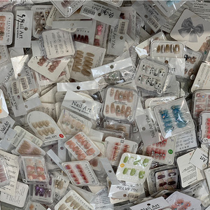 Vente en gros usine à prix abordable : <span class=keywords><strong>Faux</strong></span> ongles 3D à presser, assortiment de haute qualité, formes Cercueil moyen, Amande, French Manucure, pour femmes - Product Image 1