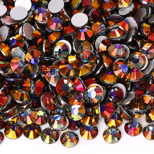 2024 nouveau Design septembre nouveau 23e vente en gros strass Non Hotfix dos plat verre de cristal pour vêtements - Product Image 4