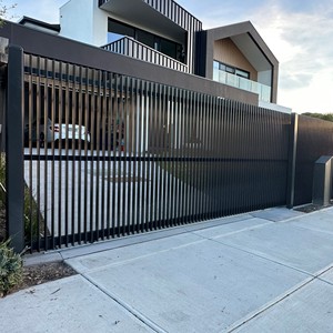 Opciones de Personalización, Paneles de Cerca de Aluminio con Recubrimiento de Polvo Negro para Cercas de Jardín - Product Image 1